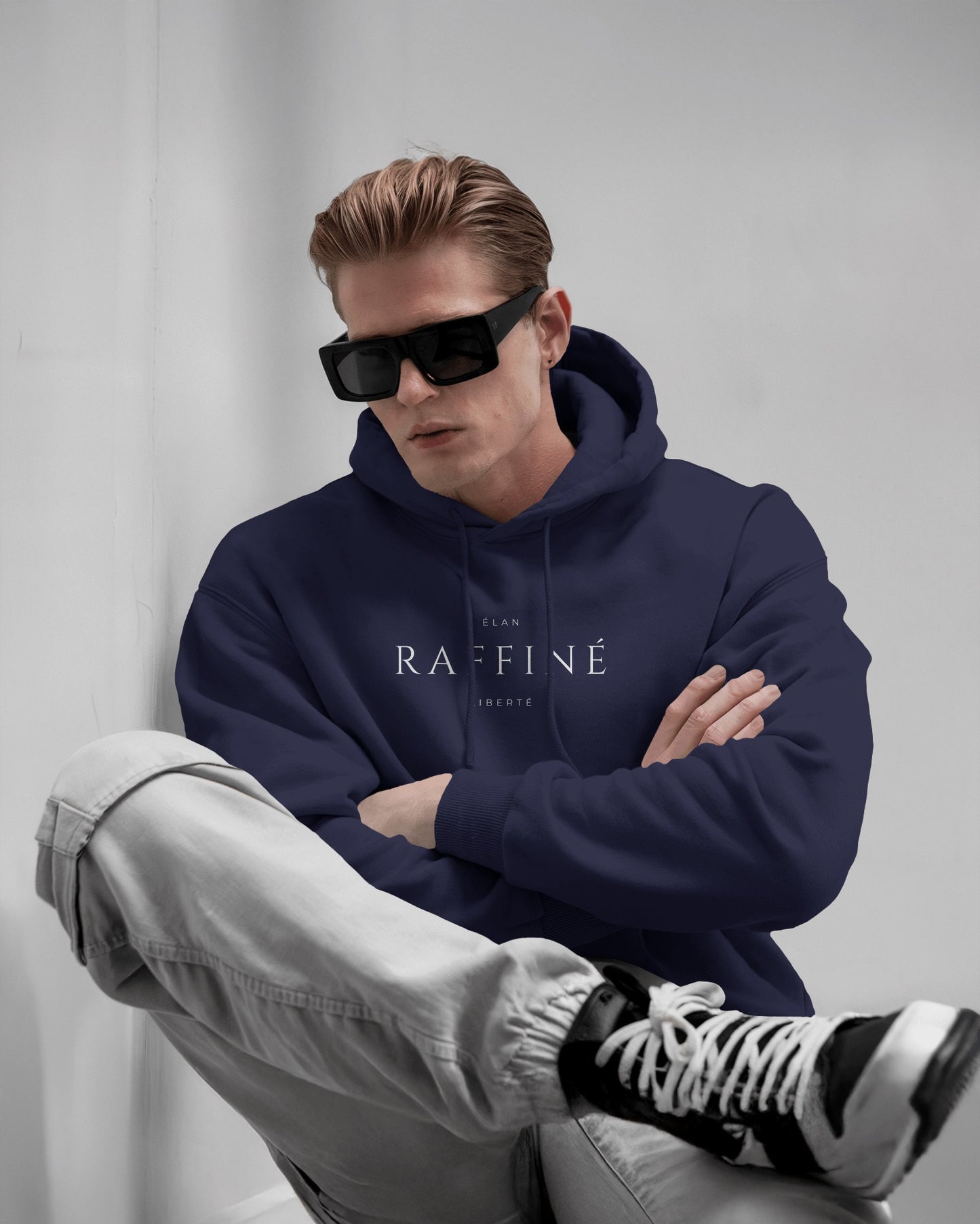 Minimalist 'Raffinè' Men's Hoodie- Cozy & Stylish Exclusives